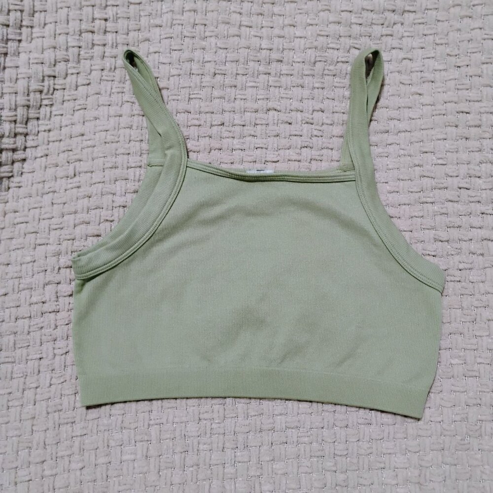 Dynamic crop tank top